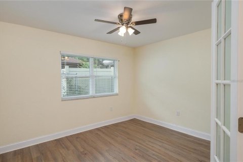 Villa ou maison à louer à Lakeland, Floride: 4 chambres, 212.1 m2 № 2403170 - photo 21
