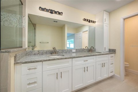Villa ou maison à louer à Lakeland, Floride: 4 chambres, 212.1 m2 № 2403170 - photo 15