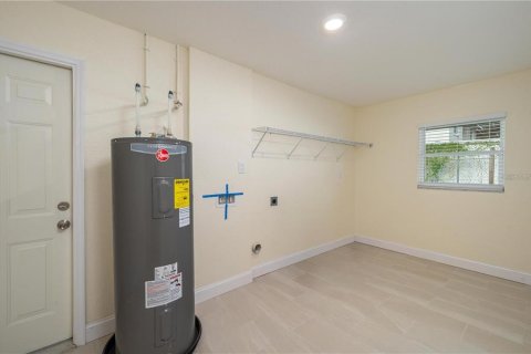 Villa ou maison à louer à Lakeland, Floride: 4 chambres, 212.1 m2 № 2403170 - photo 26