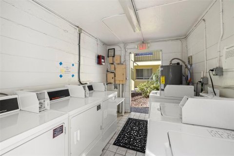 Condo in Tampa, Florida, 1 bedroom № 2215722 - photo 20