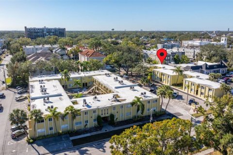 Condo in Tampa, Florida, 1 bedroom № 2215722 - photo 23