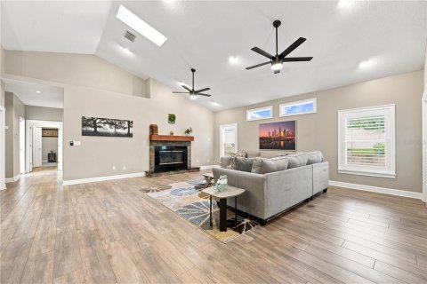 Casa en venta en Seffner, Florida, 5 dormitorios, 325.72 m2 № 2221329 - foto 21