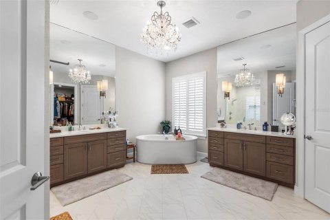 Casa en venta en Fish Hawk, Florida, 6 dormitorios, 532.14 m2 № 2216212 - foto 28