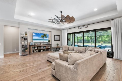 Casa en venta en Fish Hawk, Florida, 6 dormitorios, 532.14 m2 № 2216212 - foto 12
