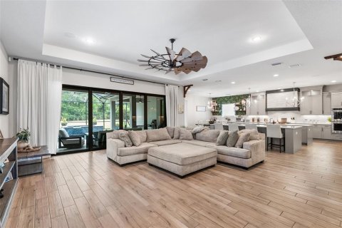 Casa en venta en Fish Hawk, Florida, 6 dormitorios, 532.14 m2 № 2216212 - foto 11