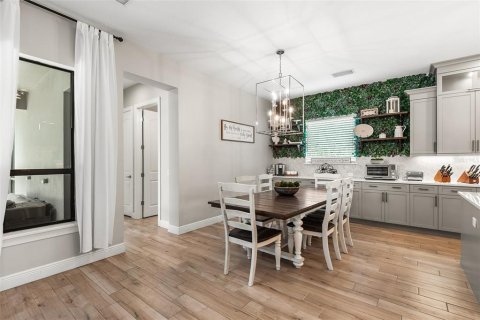 Casa en venta en Fish Hawk, Florida, 6 dormitorios, 532.14 m2 № 2216212 - foto 20