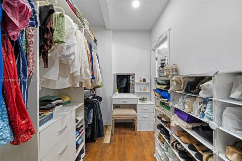 House in Miami Beach, Florida 2 bedrooms, 100.33 sq.m. № 1896065 - photo 13