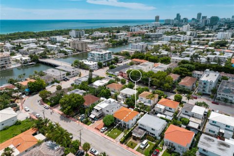 House in Miami Beach, Florida 2 bedrooms, 100.33 sq.m. № 1896065 - photo 18