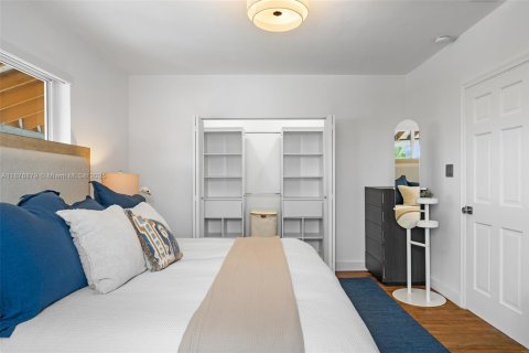 House in Miami Beach, Florida 2 bedrooms, 100.33 sq.m. № 1896065 - photo 10