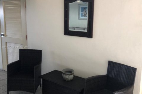 Apartamento en alquiler en Key Biscayne, Florida, 2 dormitorios, 82.68 m2 № 2011166 - foto 10