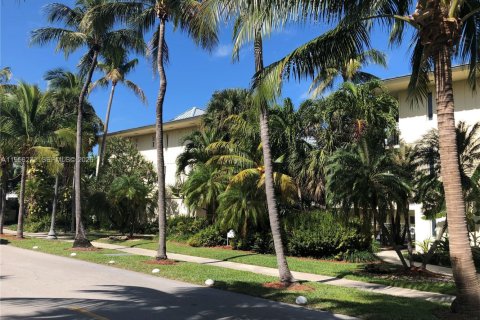 Apartamento en alquiler en Key Biscayne, Florida, 2 dormitorios, 82.68 m2 № 2011166 - foto 4