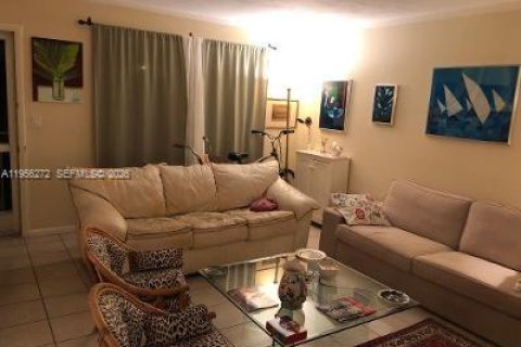 Apartamento en alquiler en Key Biscayne, Florida, 2 dormitorios, 82.68 m2 № 2011166 - foto 13