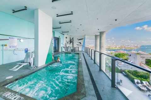 Condo in Miami, Florida, 1 bedroom  № 2089358 - photo 26