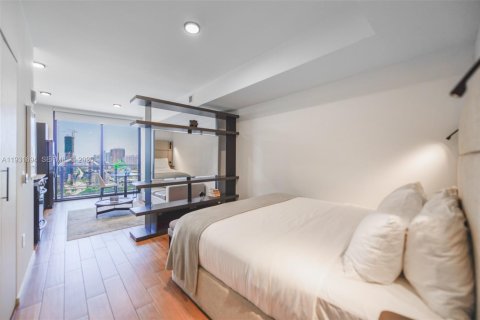 Condo in Miami, Florida, 1 bedroom  № 2089358 - photo 4
