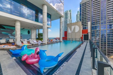Condo in Miami, Florida, 1 bedroom  № 2089358 - photo 19