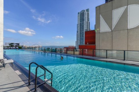 Condo in Miami, Florida, 1 bedroom  № 2089358 - photo 5