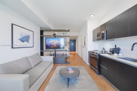 Condo in Miami, Florida, 1 bedroom  № 2089358 - photo 10
