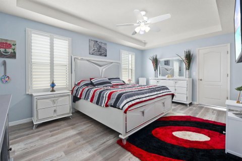 House in Port St. Lucie, Florida 4 bedrooms, 222.87 sq.m. № 2194943 - photo 19