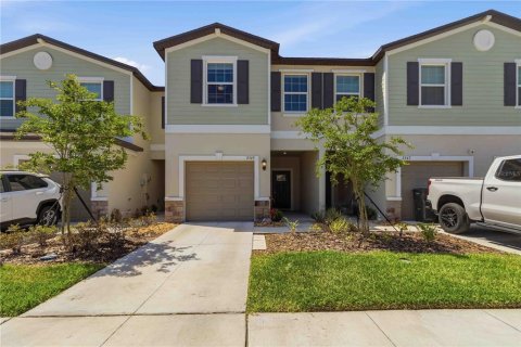 Townhouse in Ruskin, Florida 3 bedrooms, 157 sq.m. № 2236253 - photo 2