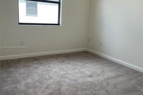 Touwnhouse à vendre à Homestead, Floride: 3 chambres, 133.97 m2 № 1941338 - photo 12