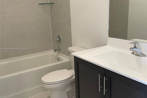 Touwnhouse à vendre à Homestead, Floride: 3 chambres, 133.97 m2 № 1941338 - photo 13