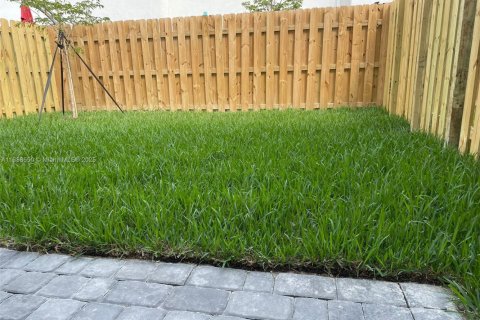 Touwnhouse à vendre à Homestead, Floride: 3 chambres, 133.97 m2 № 1941338 - photo 18