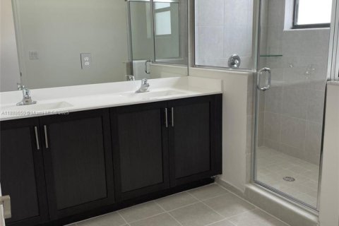 Touwnhouse à vendre à Homestead, Floride: 3 chambres, 133.97 m2 № 1941338 - photo 15