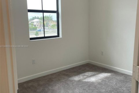 Touwnhouse à vendre à Homestead, Floride: 3 chambres, 133.97 m2 № 1941338 - photo 9