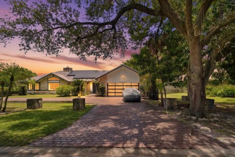 Villa ou maison à vendre à Coral Springs, Floride: 6 chambres, 322.56 m2 № 2088088 - photo 2