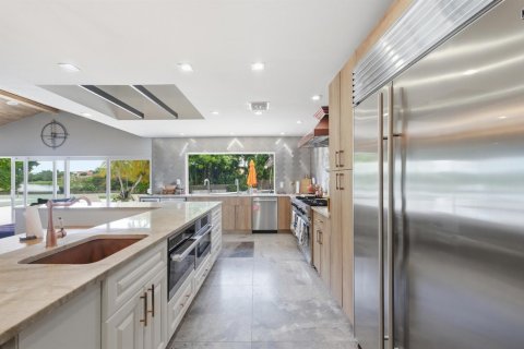 Villa ou maison à vendre à Coral Springs, Floride: 6 chambres, 322.56 m2 № 2088088 - photo 17
