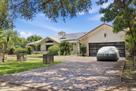 Villa ou maison à vendre à Coral Springs, Floride: 6 chambres, 322.56 m2 № 2088088 - photo 7