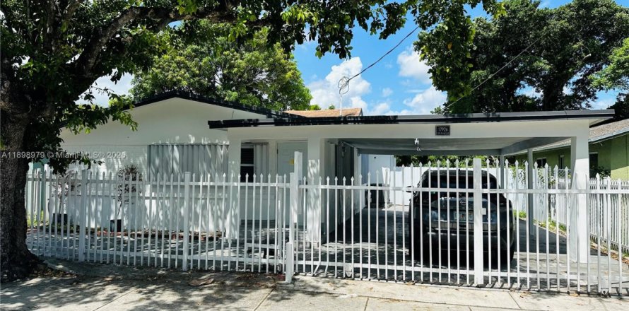 Villa ou maison à Miami, Floride 3 chambres, 144.37 m2 № 1951023