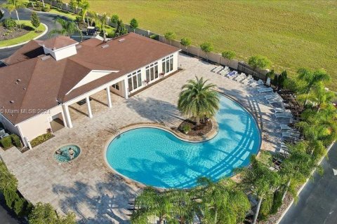 Condo in Kissimmee, Florida, 3 bedrooms  № 1884367 - photo 24