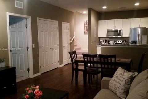 Condo in Kissimmee, Florida, 3 bedrooms  № 1884367 - photo 10
