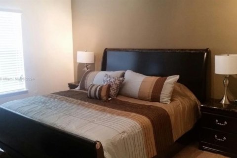 Condo in Kissimmee, Florida, 3 bedrooms  № 1884367 - photo 14