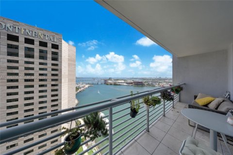 Condominio en venta en Miami, Florida, 1 dormitorio, 78.6 m2 № 1986404 - foto 10