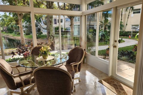 Condominio en venta en Lauderdale Lakes, Florida, 2 dormitorios, 87.7 m2 № 2007438 - foto 15