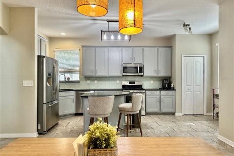 Casa en alquiler en Tampa, Florida, 4 dormitorios, 213.02 m2 № 2104710 - foto 4
