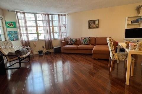 Copropriété à louer à Aventura, Floride: 1 chambre, 72 m2 № 1993225 - photo 4