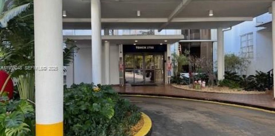 Condo à Aventura, Floride, 1 chambre  № 1993225