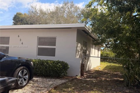 Casa en alquiler en Fort Lauderdale, Florida, 1 dormitorio, 89.19 m2 № 2007248 - foto 16