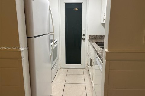 Купить кондоминиум в Ки-Бискейн, Флорида 1 спальня, 56.48м2, № 1988048 - фото 13