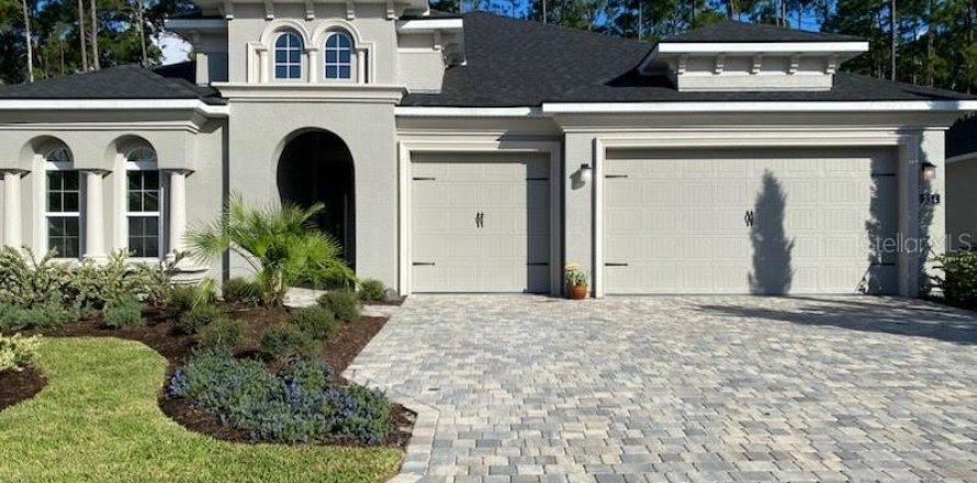 House in Ormond Beach, Florida 4 bedrooms, 235.69 sq.m. № 1583907