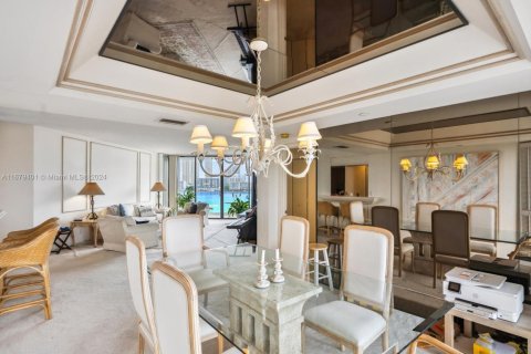 Condo in Aventura, Florida, 2 bedrooms  № 2059736 - photo 6