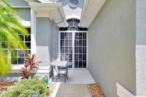 Villa ou maison à vendre à North Port, Floride: 2 chambres, 189.15 m2 № 1869624 - photo 4