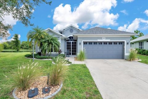 Villa ou maison à vendre à North Port, Floride: 2 chambres, 189.15 m2 № 1869624 - photo 2