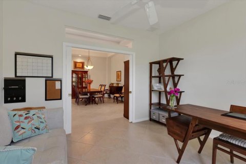 Villa ou maison à vendre à North Port, Floride: 2 chambres, 189.15 m2 № 1869624 - photo 10