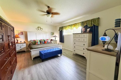 Casa en venta en Tavares, Florida, 3 dormitorios, 189.06 m2 № 2352380 - foto 18
