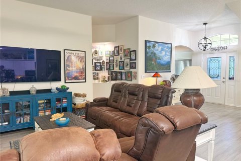 Casa en venta en Tavares, Florida, 3 dormitorios, 189.06 m2 № 2352380 - foto 3