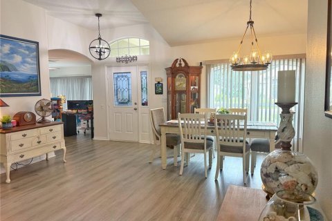 Casa en venta en Tavares, Florida, 3 dormitorios, 189.06 m2 № 2352380 - foto 2
